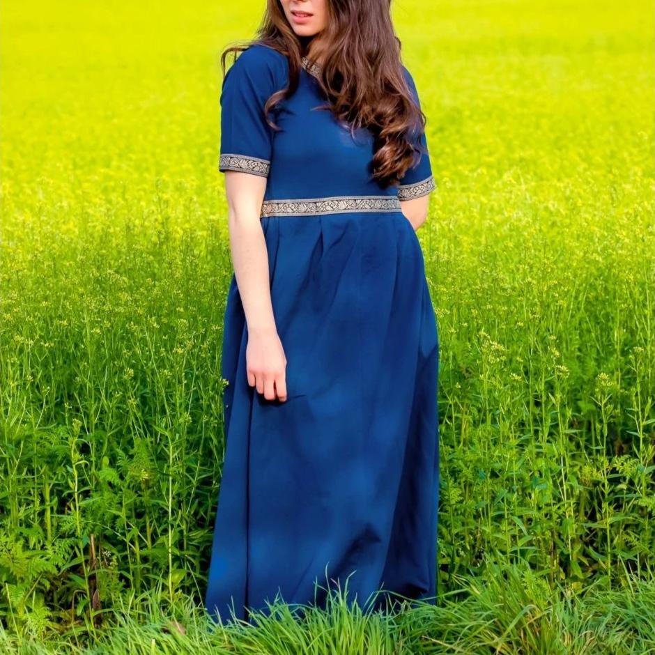 Blue Viking Dress with Intricate Embroidery - Short Sleeves - Image 3