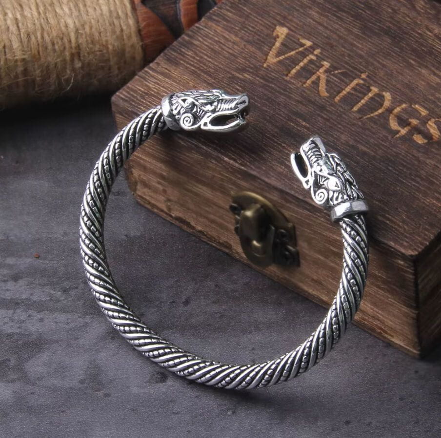 Bjorn's Forged Steel Torc Bracelet - Image 4