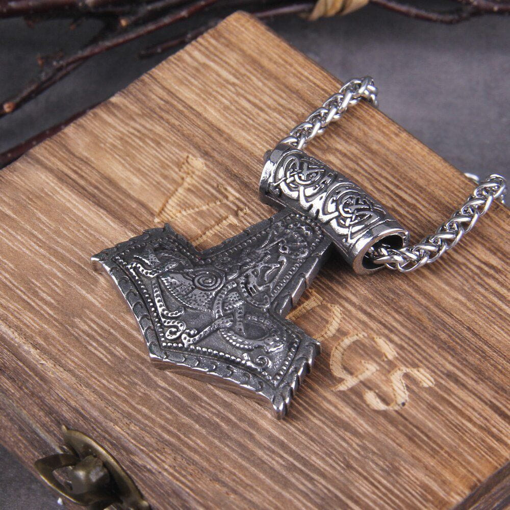 Heavy Thor’s Hammer Knotwork Viking Necklace - Image 3