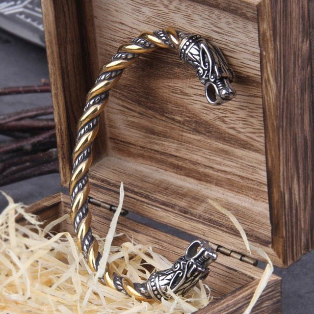 Knotwork Wolves of Ragnarok Geri & Freki Torc Bracelet | Stainless Steel - Image 5