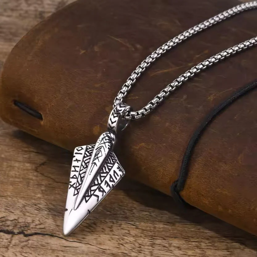 Nordic Tyr Spearhead Pendant Necklace | Rune-Engraved Design - Image 2