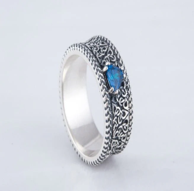 Viking Triquetra Symbol Ring - Image 4