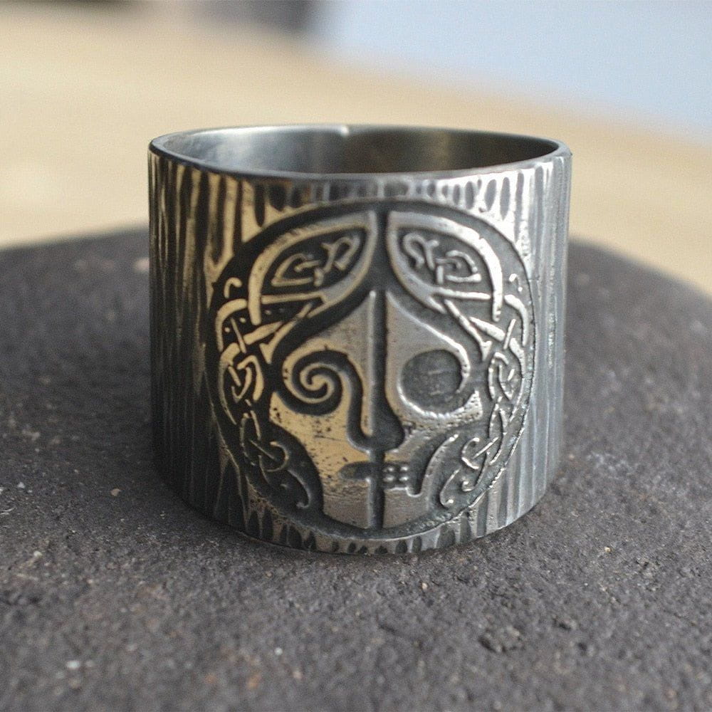 Round Stainless Steel Skull Face Amulet Ring - Image 4