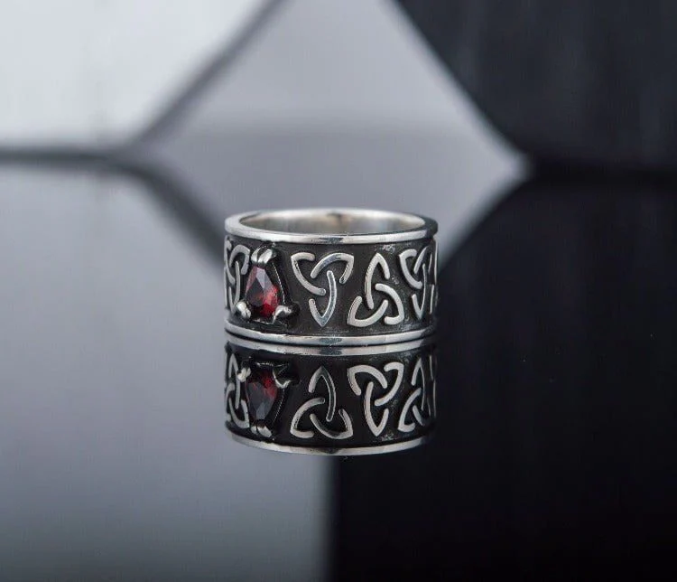Triquetra Symbol Ring with Red Cubic Zirconia Sterling Silver Celtic Ring - Image 3