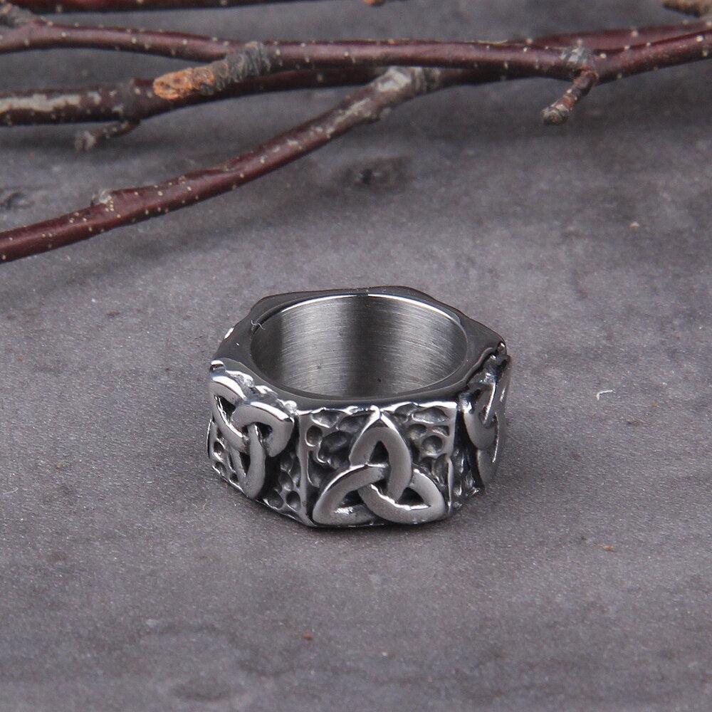Bold Geometric Triquetra Viking Ring - Image 4