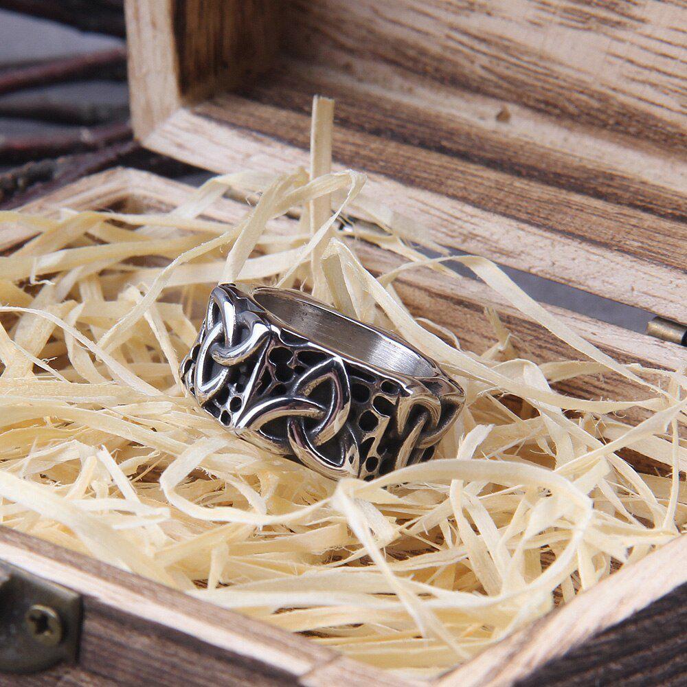 Bold Geometric Triquetra Viking Ring - Image 5