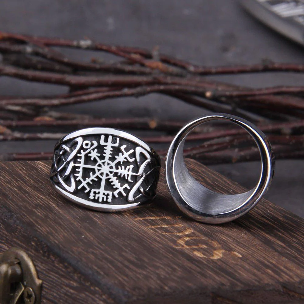 Vegvisir Viking Compass Ring with Bold Knotwork - Image 3