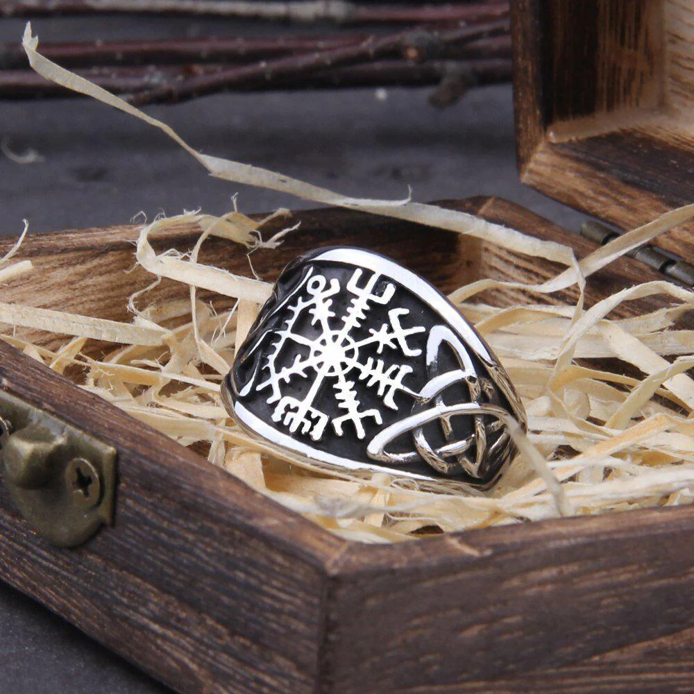 Vegvisir Viking Compass Ring with Bold Knotwork - Image 5