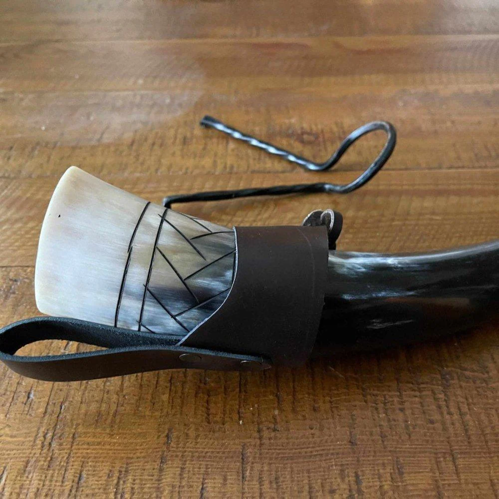 Viking Drinking Horn with Belt Loop and Iron Stand - Scale Pattern - Image 8