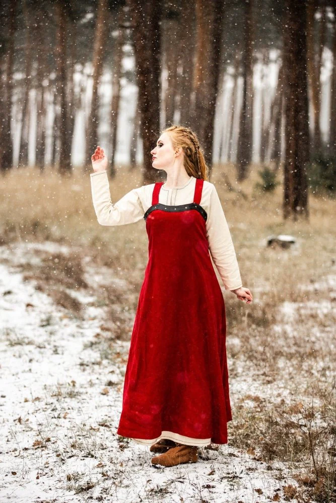 Viking Over Dress in Linen - Red - Image 7