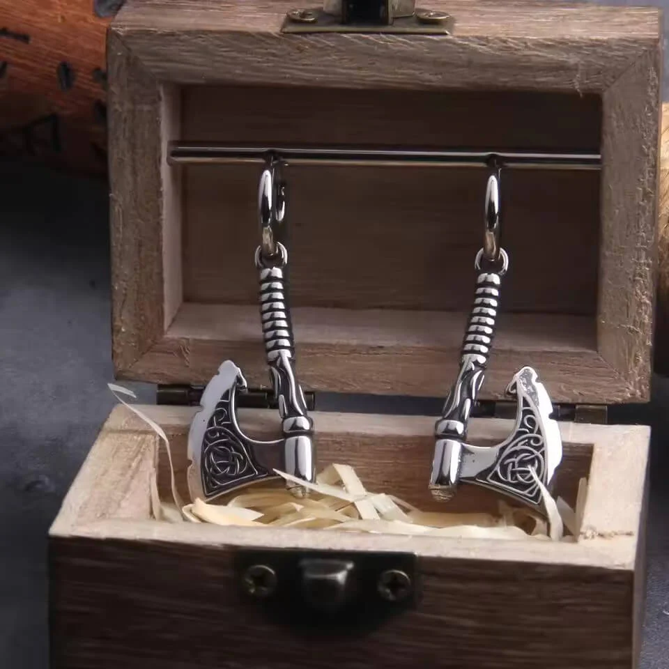 Viking Triquetra Axe Drop Earrings - Image 3
