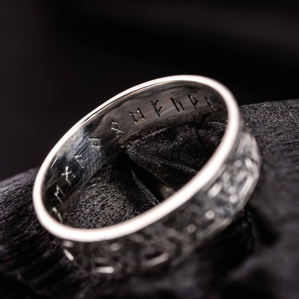 Viking Valknut Pattern Silver Band Ring - Image 4