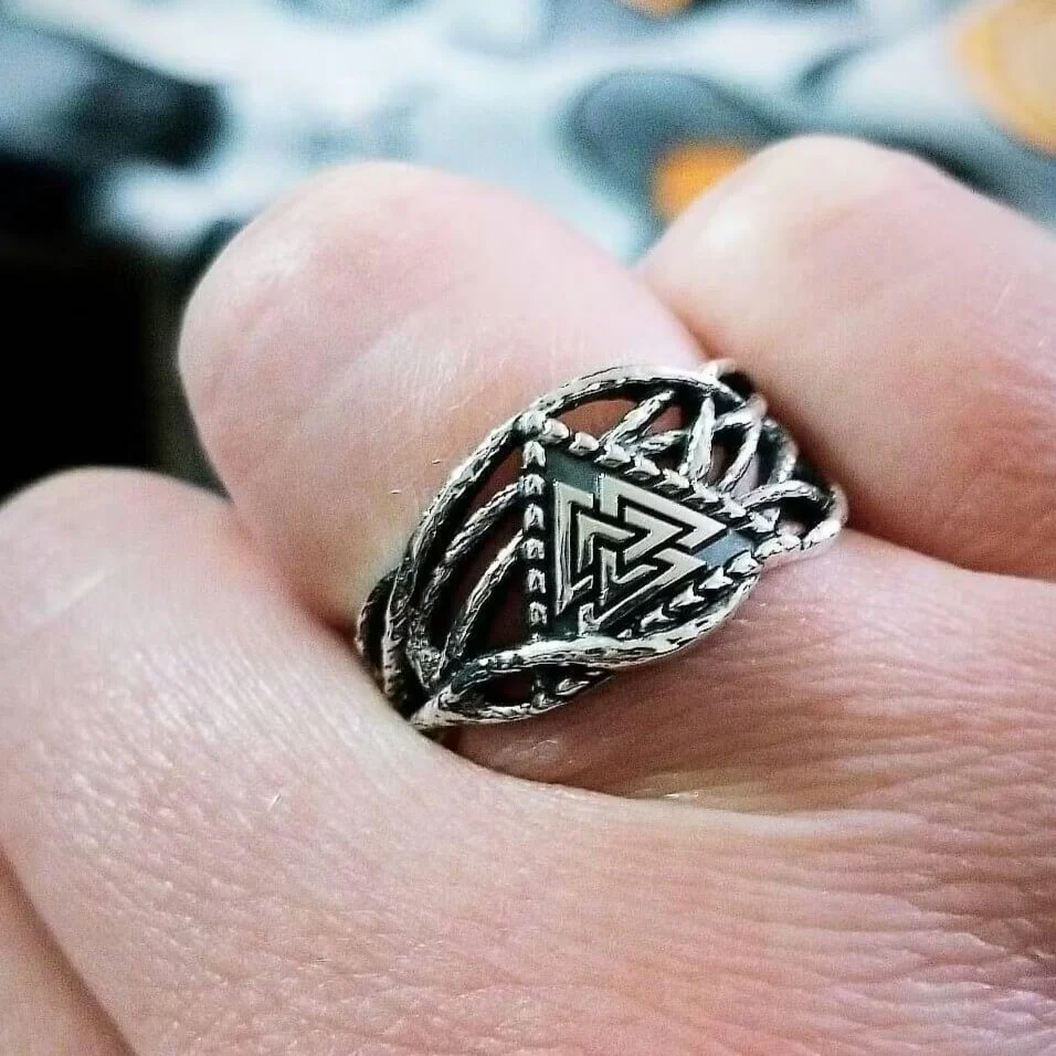 Viking Valknut Raven Claw Silver Ring - Image 4