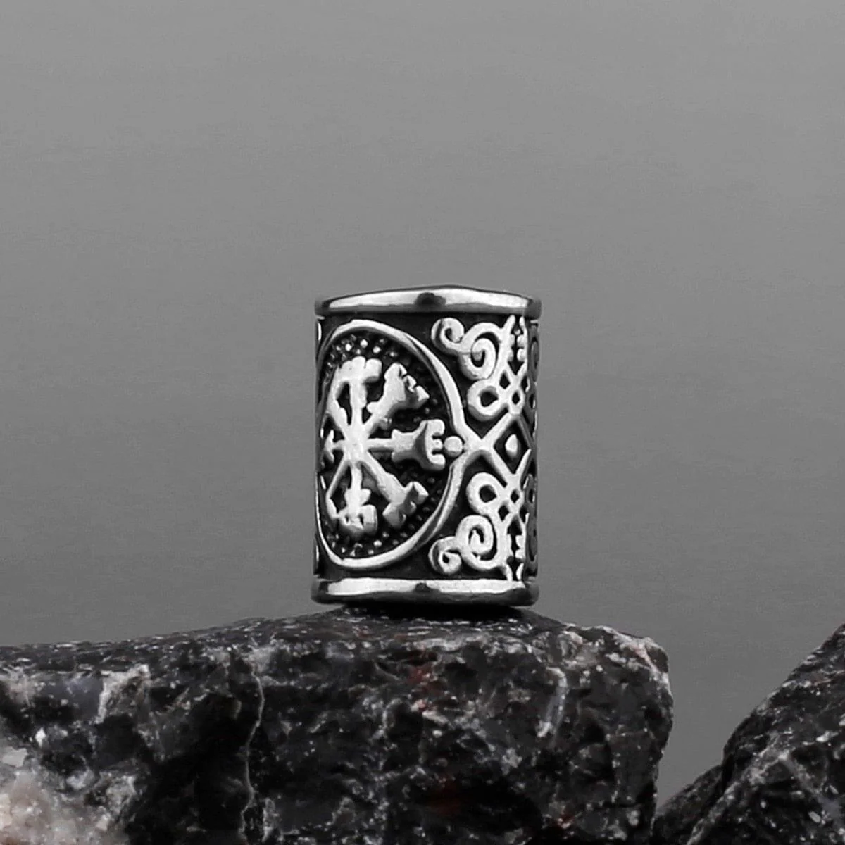 Viking Vegvisir Beard Bead - Image 3